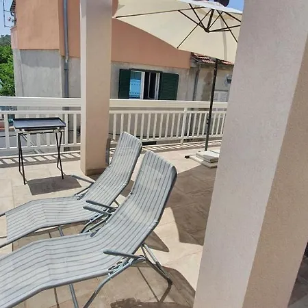 Sanja Zaton (Sibenik-Knin)