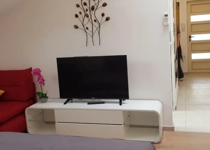 Sanja Zaton (Sibenik-Knin)